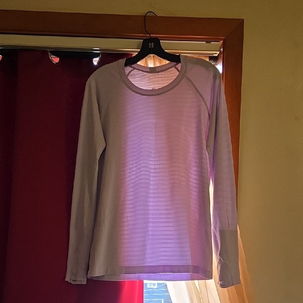 Lululemon Swiftly Tech Long-Sleeve Shirt Hip Length